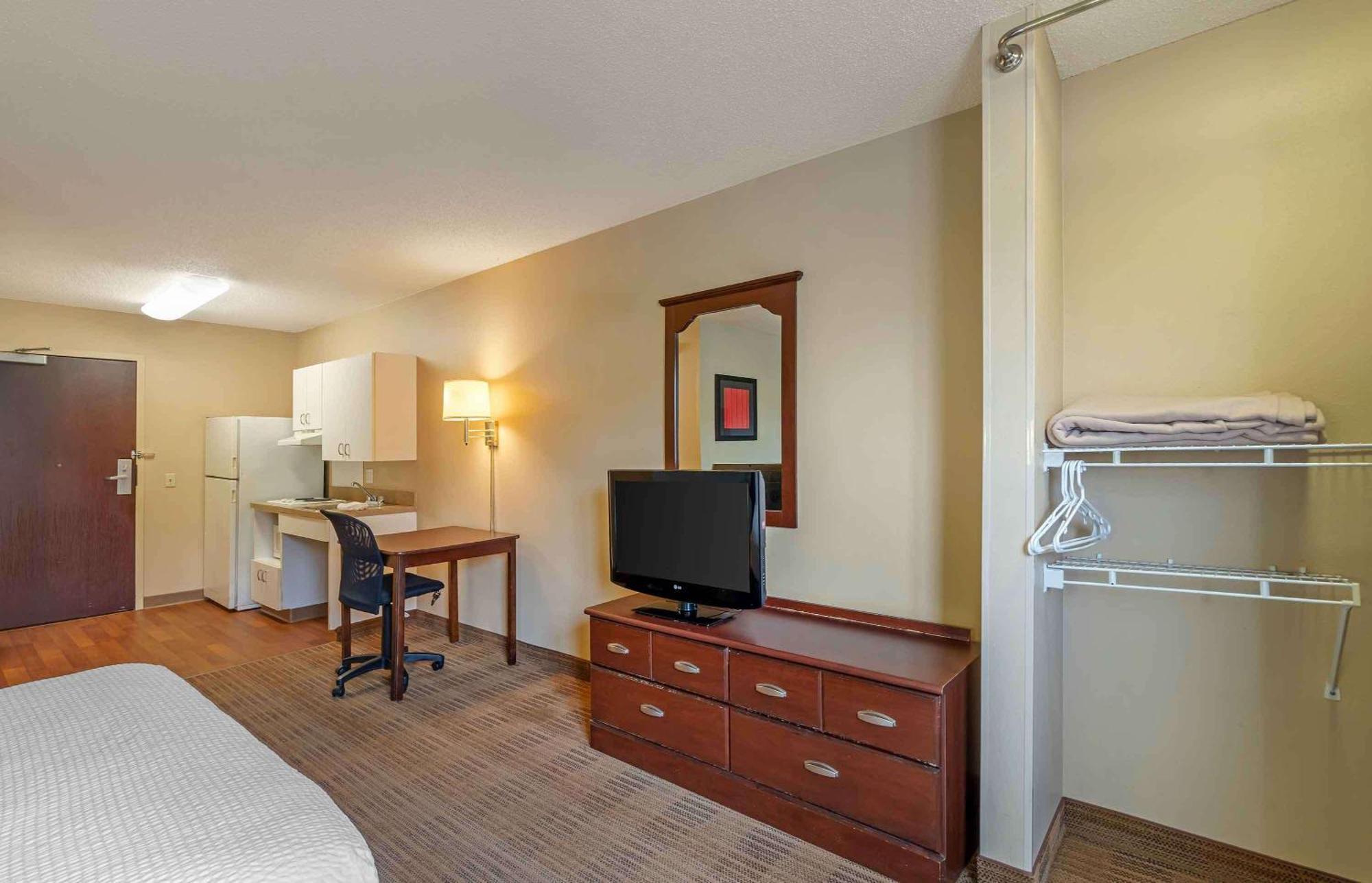 Extended Stay America Suites - Chicago - Woodfield Mall Schaumburg Kültér fotó