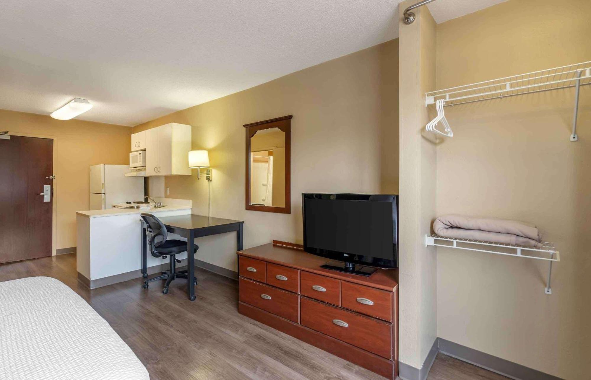 Extended Stay America Suites - Chicago - Woodfield Mall Schaumburg Kültér fotó